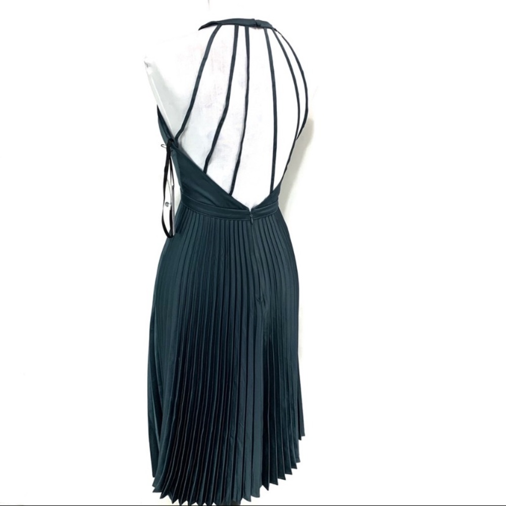 Ryse The Label dark green halter pleated dress - Picture 3 of 7